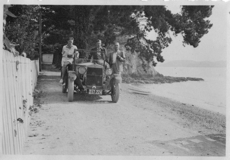 Name:  Family #243 Fiat 509 Ted Ed and Mate Northland 217.224 plate 10-2 copy E Dowding (800x558) (2).jpg
Views: 1611
Size:  140.6 KB