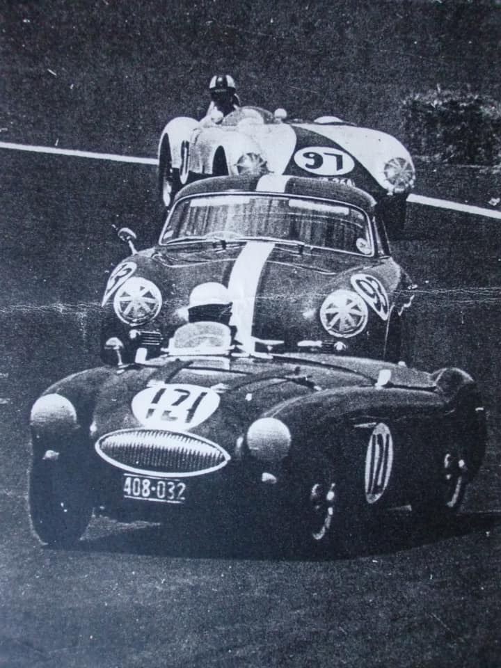 Name:  AH 100S #593 AHS3601 Peter Lawson leading group at Ardmore NZ GP January 1961. Clas Arskelar arc.jpg
Views: 352
Size:  87.1 KB