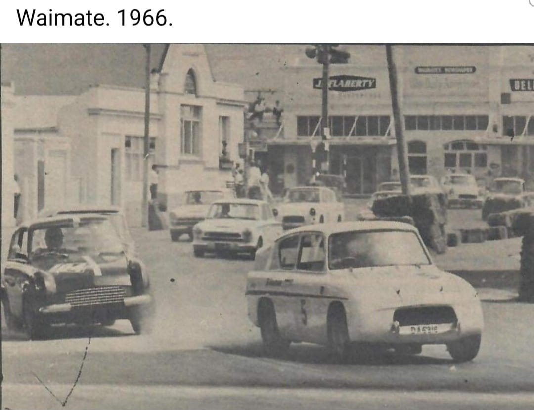 Name:  Waimate 1966 #0667 1966 Jan Allcomer Saloons Fahey Simpson in front David Simpson.jpg
Views: 573
Size:  78.3 KB