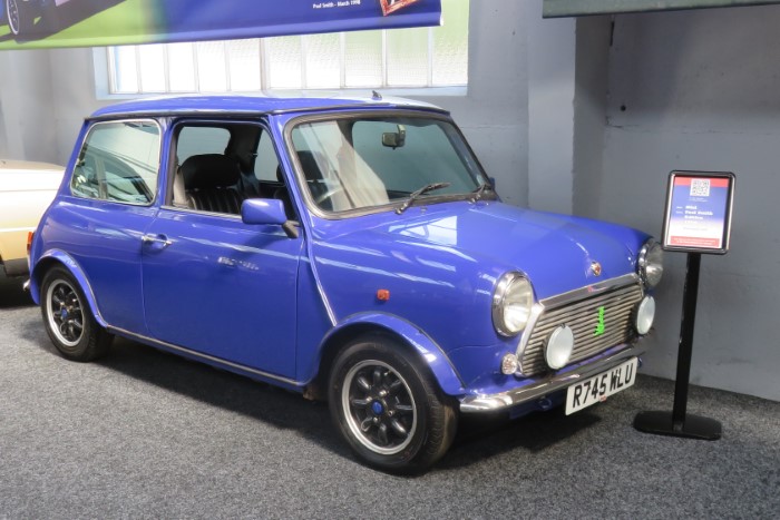 Name:  221_0907_068 Mini Paul Smith.JPG
Views: 342
Size:  99.6 KB