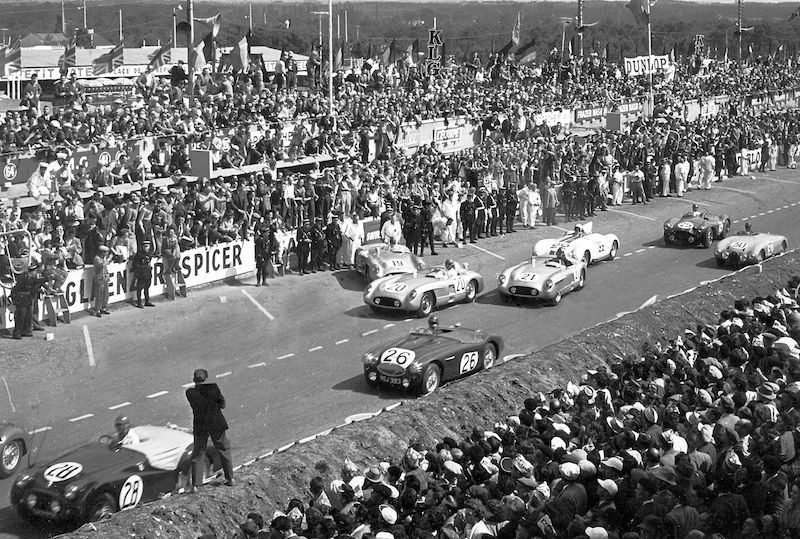 Name:  Le Mans 1955 #021 The start Austin Healey #26 Macklin SCG image.jpg
Views: 1026
Size:  142.8 KB