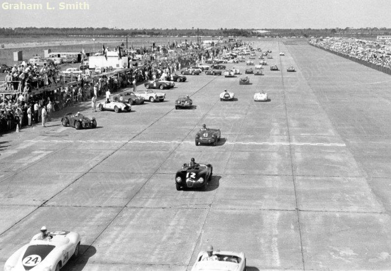 Name:  Sebring 1955 #061 The Start one Racing Sports Cars .com Graham LSmith photo .jpg
Views: 528
Size:  81.8 KB