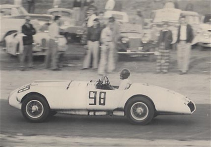 Name:  Nash Healey #010 Packard engine car Andy Rosenberger 1955 on webiste Ray Bell .jpg
Views: 1118
Size:  58.9 KB