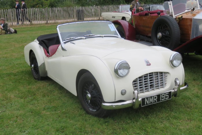 Name:  221_0917_0698 Triumph TR3.JPG
Views: 783
Size:  102.2 KB
