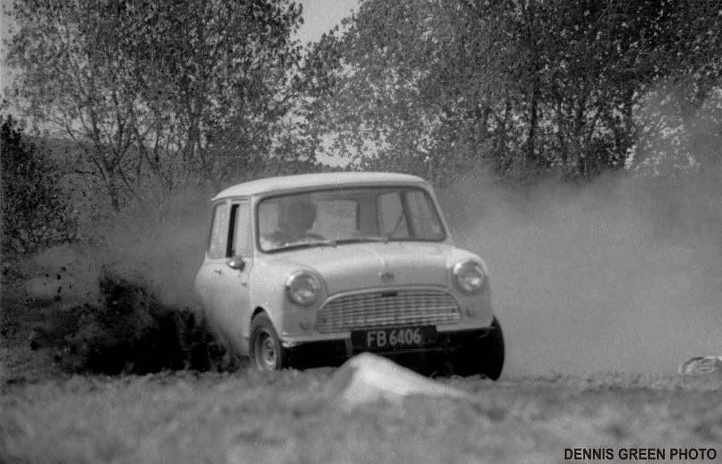 Name:  My Cars #025 Dowding Mini FB6406 Autocross Tom Grace Farm 1974 Mar closeup Dennis Green (1024x65.jpg
Views: 857
Size:  171.2 KB