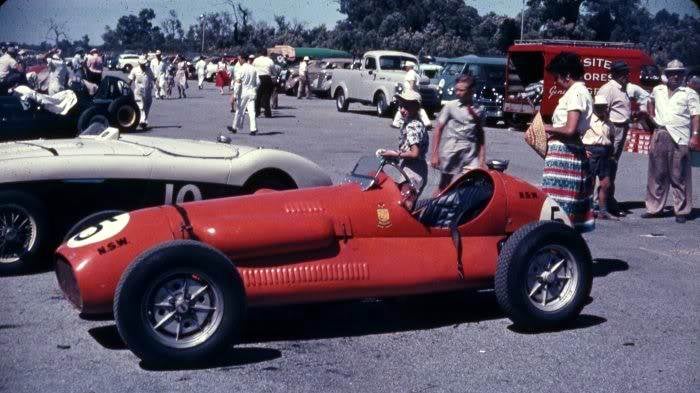 Name:  AH 100S #118 AHS 3906 Caversham AGP 1957 - Ron Phillips #10 Myer Waggot Spl red AH 100S archives.jpg
Views: 625
Size:  67.8 KB