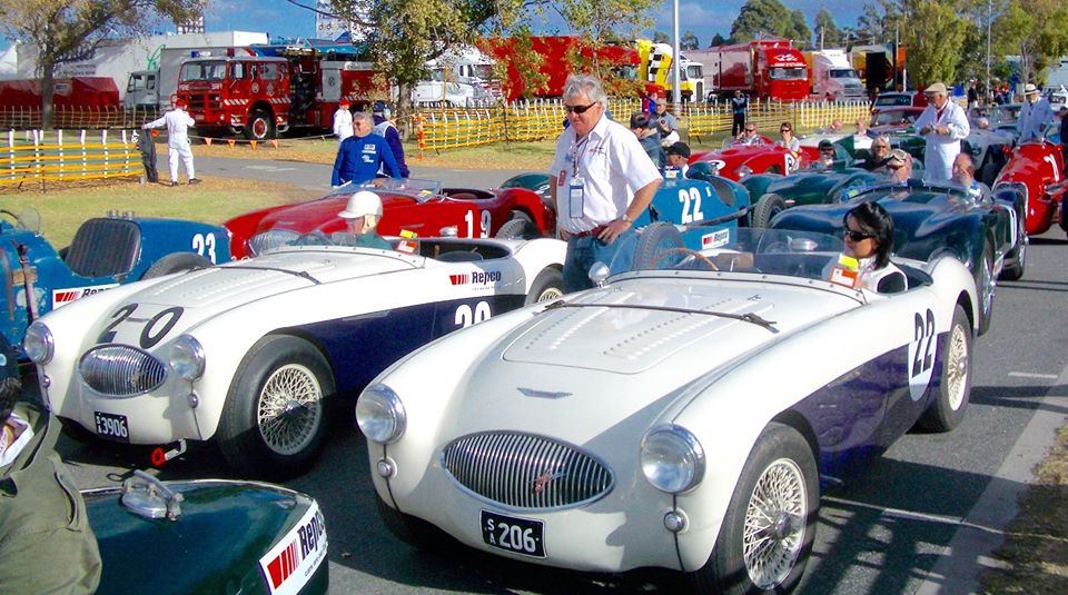 Name:  AH 100S #134 AHS3905 AHS3906 AGP 2006 Melbourne Tony Parkinson.jpg
Views: 803
Size:  129.6 KB