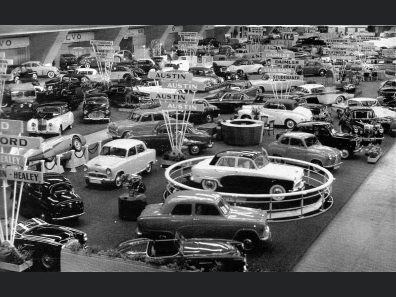 Name:  AH #106 sml Motor Show Austin Healey Austins Nash and others late 1950's A50 Club  (3) (800x600).jpg
Views: 814
Size:  155.6 KB