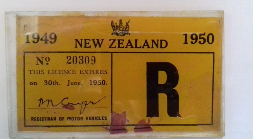 Name:  NZ Number Plates #068 1949 -50 Registration renewal sticker  Mark Dawber Annie Swain.jpg
Views: 495
Size:  52.4 KB