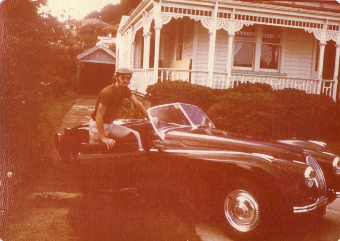 Name:  XK120 660864 ze Ranfurly Rd, Auckland 1975 a.jpg
Views: 1567
Size:  186.0 KB