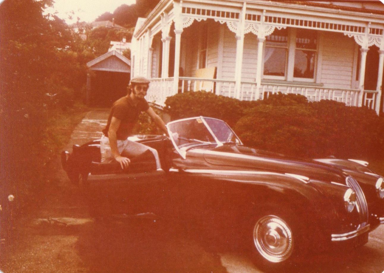 Name:  XK120 660864 ze Ranfurly Rd, Auckland 1975 a.jpg
Views: 420
Size:  186.0 KB