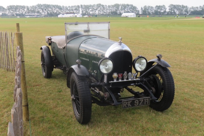 Name:  221_0918_0151 Bentley.JPG
Views: 634
Size:  105.6 KB