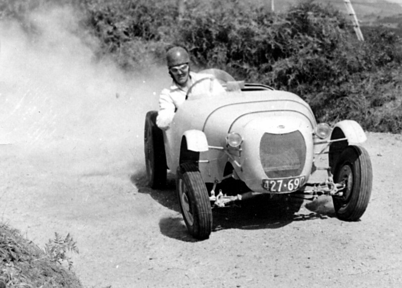 Name:  Bucklers in NZ #108 B sml Buckler Mark IV Jim Boyd Northland H-climb Plate 427.690 1956 - 61 pla.jpg
Views: 1383
Size:  122.1 KB