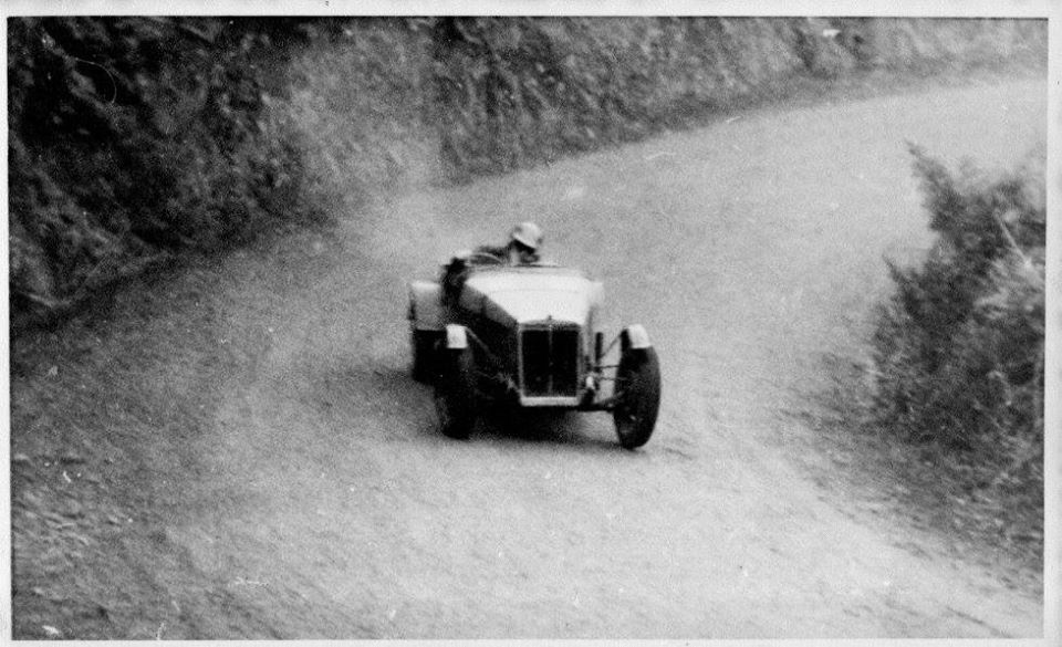 Name:  NSCC 1954 #234 Don's car Singford Special 1st Class F 1101-1500cc North Island Hill Climb Champi.jpg
Views: 1620
Size:  104.2 KB
