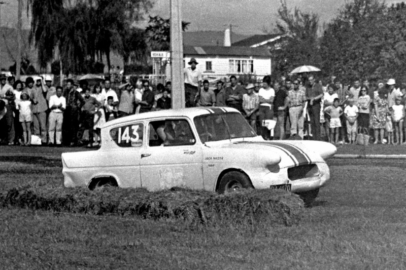 Name:  Matamata 1965 #096 Jack Nazer Anglia Street Race Location Matamata Q arch Allan Dick (800x533) (.jpg
Views: 259
Size:  164.3 KB