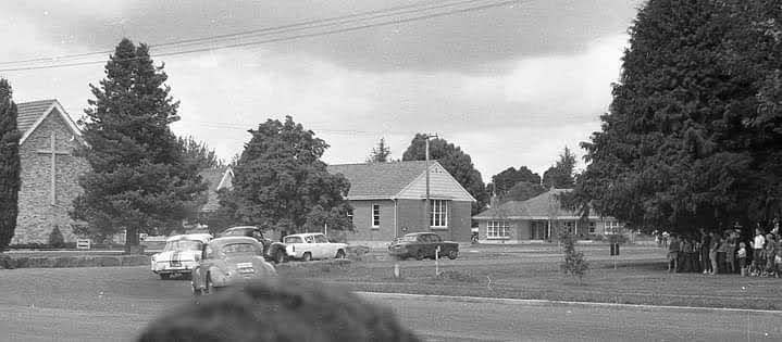Name:  Matamata 1965 #049 Humber Radisich Anglia Coupe Zephyr - Corvette Morrari Church Corner crop Joh.jpg
Views: 873
Size:  38.7 KB