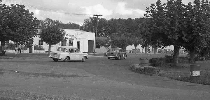 Name:  Matamata 1965 #052 Humbers Ross McCallum G Harvey workshop behind crop John Larry Lawton.jpg
Views: 898
Size:  43.3 KB