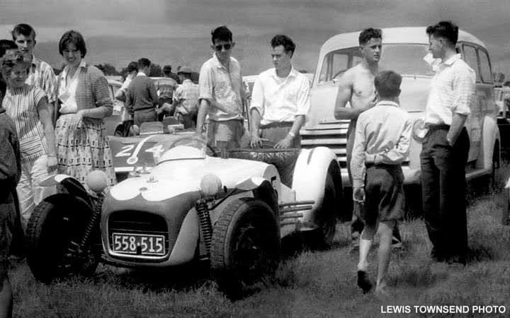 Name:  Motor Racing Levin #128 1960 Lotus 6 Rex Flowers 558.515 plate car #24 behind Q RC Lewis Townsen.jpg
Views: 767
Size:  50.4 KB