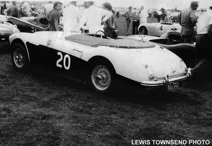 Name:  Ohakea 1961 #052 AH 3000 Ruddspeed Russell Leathers later McLaughlin Brothers #20 Sprite #4 XK12.jpg
Views: 768
Size:  54.9 KB