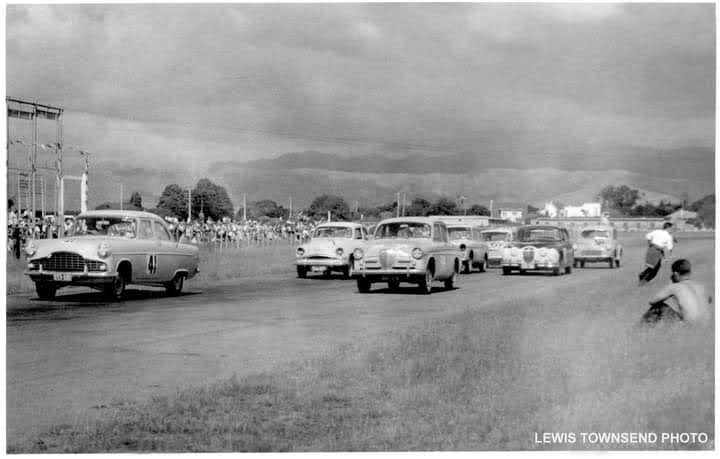 Name:  Levin 1960 #126 1960 Zephyr #41 Singer Gazelle Simca Jaguar Morris Minor RC Lewis Townsend  (2).jpg
Views: 668
Size:  39.5 KB