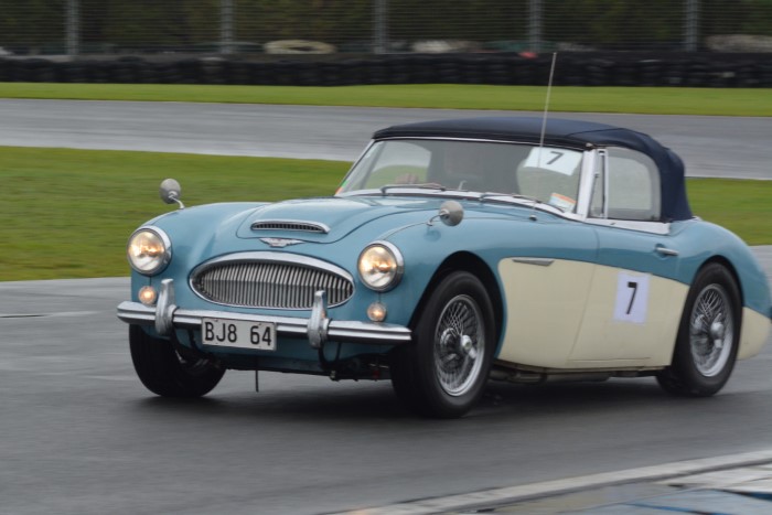 Name:  222_0807_176 Austin Healey.JPG
Views: 648
Size:  109.3 KB