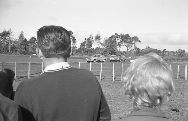 Name:  Pukekohe 1965 #152 Wills 6 Hour 1100 D Marwood B Innes Fiat 850 T Bailey R Harrington Oct 65 Joh.jpg
Views: 781
Size:  37.9 KB