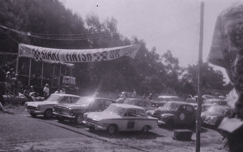 Name:  Motor Racing Mt Maunganui #001 Saloons 1960's  1962 - 64 Glen Ducey (2).jpg
Views: 326
Size:  109.4 KB