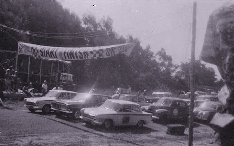 Name:  Motor Racing Mt Maunganui #001 Saloons 1960's  1962 - 64 Glen Ducey (2).jpg
Views: 621
Size:  109.4 KB