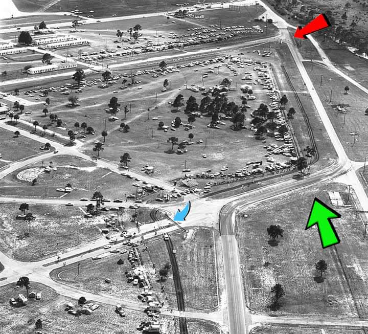 Name:  Sebring 1968 #011 Aerial View of some of the track 1968 Fb group  (2).jpg
Views: 350
Size:  118.7 KB
