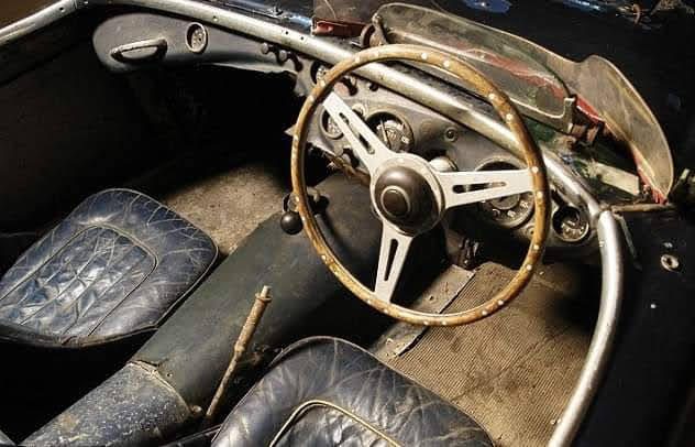 Name:  AH 100S #344 NOJ393 The works car Le Mans 1955 before recent restoration interior dash .jpg
Views: 336
Size:  52.5 KB
