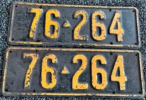 Name:  NZ Number Plates #531 1931 - 1932 issue 166.604 Ornage on Black Triangle symbol Trade Me L Redwo.jpg
Views: 1359
Size:  49.2 KB