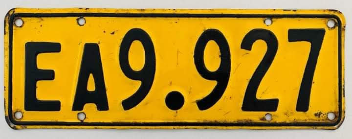 Name:  NZ Number Plates #562 1961 - 1965 EA9.927 Heavy Vehicle Black on Yellow Dot symbol Fb Lew Redwoo.jpg
Views: 706
Size:  35.0 KB