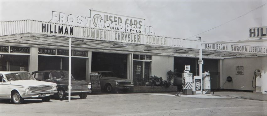Name:  Ron-Frost- garage.jpg
Views: 249
Size:  93.0 KB