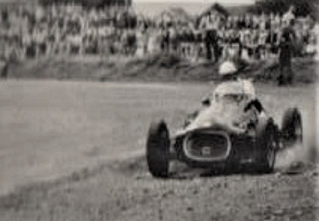 Name:  Tom Clark at the Hairpin.jpg
Views: 204
Size:  70.8 KB