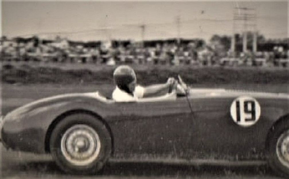 Name:  McLaren....jpg
Views: 92
Size:  116.0 KB
