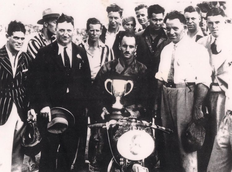 Name:  Motor Racing Waiheke #135 NZ TT Race Photo Winners 1931 - 1950 arch Josh CSC shop article.jpg
Views: 677
Size:  96.9 KB