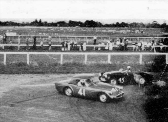 Name:  Pukekohe 1964 #051 April 1964 ACC Trevor Sheffield Daimler #41 Murray Lucas TR3 #43 ACC Bulletin.jpg
Views: 594
Size:  45.2 KB