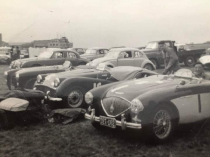 Name:  AH 100 #137 AH 100 TR3 Healey Corvette 1956 - 61 plates Wigram reversed P Preston (2).jpg
Views: 213
Size:  31.9 KB