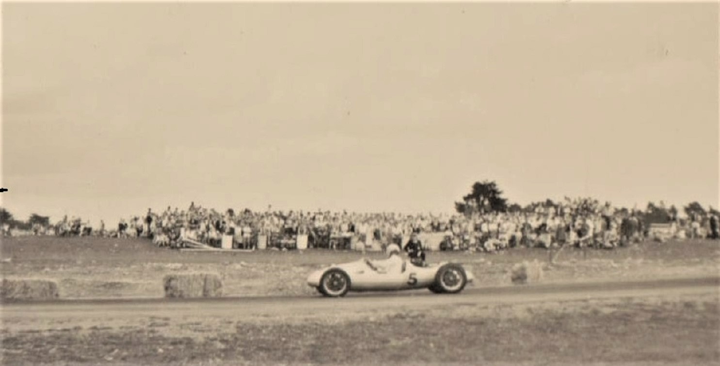 Name:  Syd Jensen going into the Hairpin.jpg
Views: 239
Size:  134.4 KB