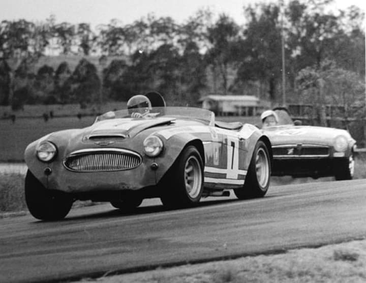 Name:  AH 3000 #415 Ross Bond Modified 3000 #7 w MGB Healey Museum (2).jpg
Views: 145
Size:  46.2 KB