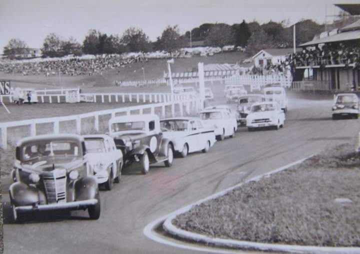 Name:  Pukekohe 1964 #045 Allcomer field April 1964 ACC Coppins Segedin Souness L Cortina Allan Dick ar.jpg
Views: 959
Size:  43.0 KB