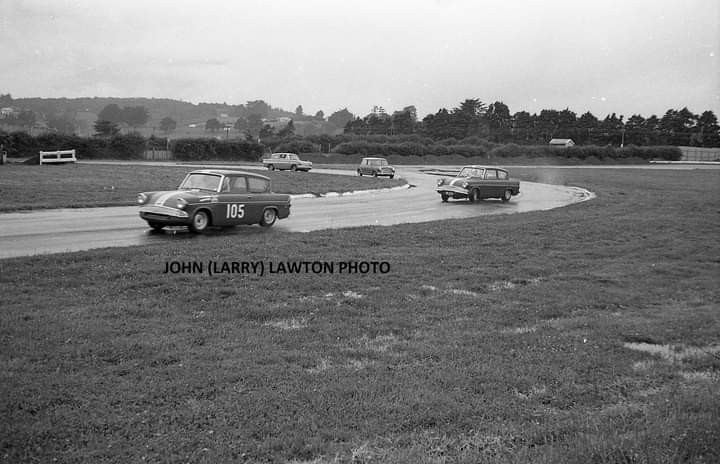 Name:  Pukekohe 1967 #085 Pukekohe 1967 Club Circuit ACC Jim Richards Anglia - Anglia Mini Anglia John .jpg
Views: 421
Size:  49.7 KB