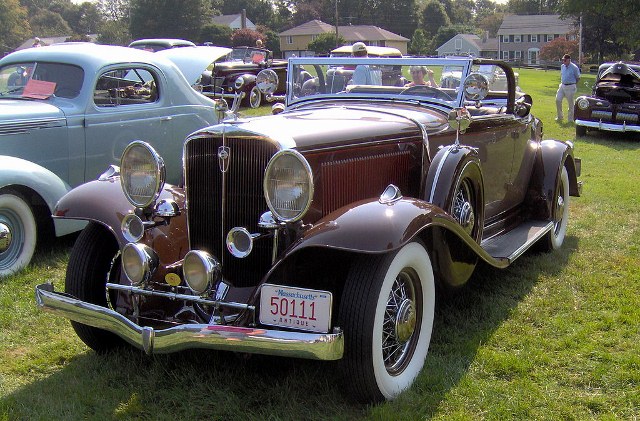 Name:  Studebaker President_four_seasons_roadster  1931 sml 2006 Bay Car Show arch Stephen Foskett (640.jpg
Views: 1184
Size:  141.1 KB