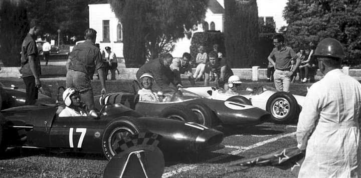 Name:  Matamata 1965 #035 1965 startline John Riley Lotus Climax Dene Hollier smiling Lotus Graeme Lawr.jpg
Views: 637
Size:  44.4 KB