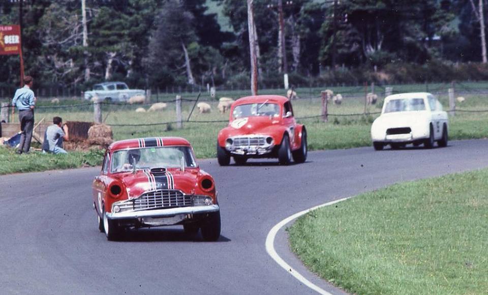 Name:  Morrari #036 Pukekohe 1966 February 26 Rod Coppins Garth Souness Frank Radisich  Peter Levet arc.jpg
Views: 425
Size:  84.8 KB