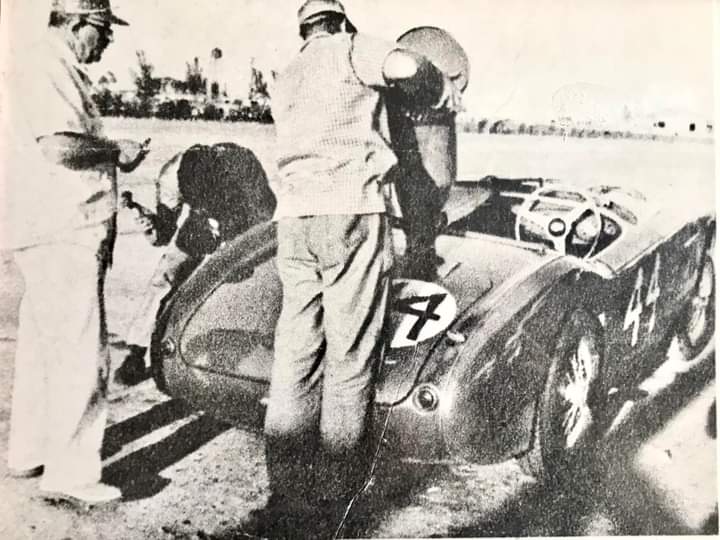 Name:  Sebring 1955 #053 Sebring 1955 SPL258BN #44 Stirling Moss refueling with Drum Clas Arleskar.jpg
Views: 274
Size:  63.1 KB