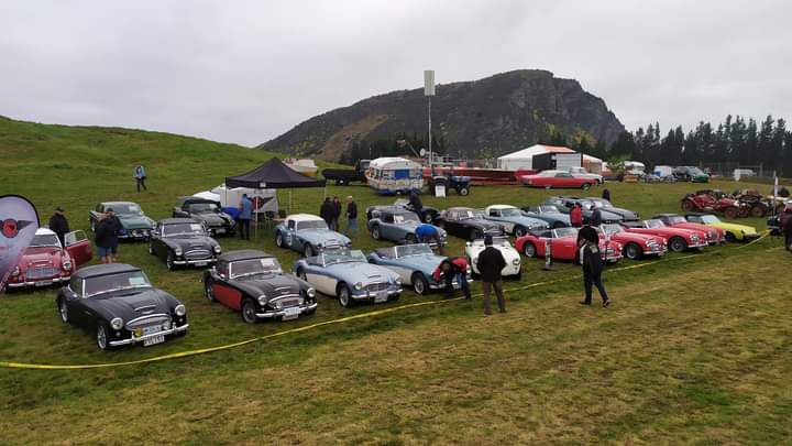 Name:  AHCCNZ 2023 #057 AHCCNZ group Wheels at Wanaka 7 April 2023 John Craig (2).jpg
Views: 268
Size:  47.7 KB