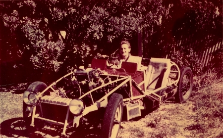 Name:  Bucklers in NZ #365 Buckler M M Mid Beckett 1961 chassis and engine M Beckett A Krzyzewski (450x.jpg
Views: 764
Size:  176.7 KB