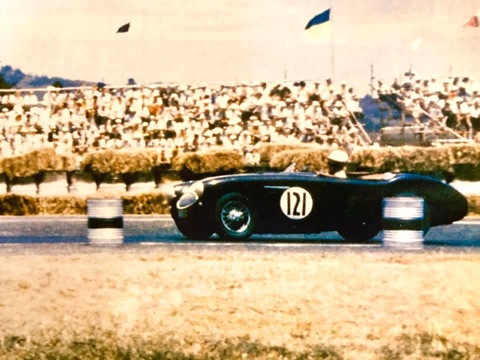 Name:  AH 100S #612 AHS3601 1961 Peter Lawson racing Ardmore NZ GP January 1961 Clas Arskelar archives.jpg
Views: 207
Size:  79.1 KB