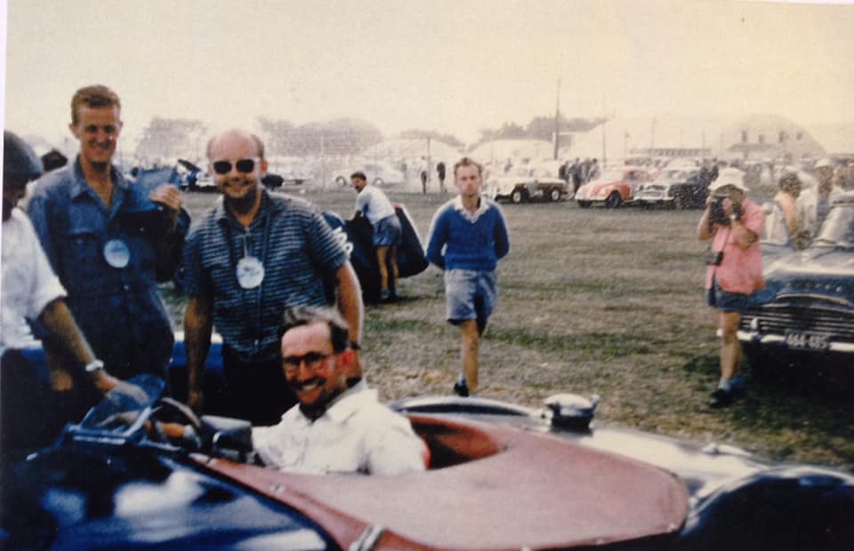 Name:  AH 100S #613 AHS3601 Peter Lawson at Ardmore NZ GP January 1961 in car Clas Arskelar archives .jpg
Views: 315
Size:  51.4 KB